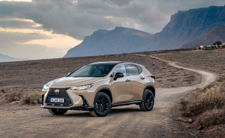 NX Overtrail: Ένα στιβαρό crossover από την Lexus