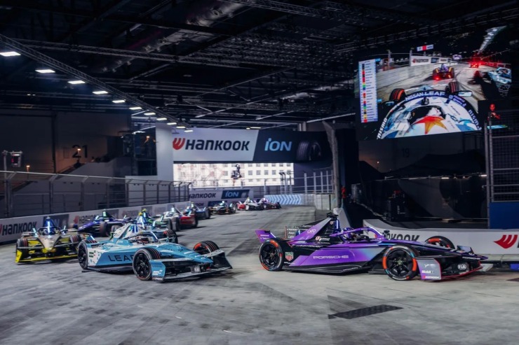 Formula E: Κυριαρχία της Porsche και θεαματική αντεπίθεση της Jaguar