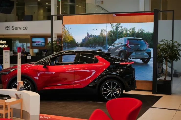 Η Samsung επεκτείνει τη συνεργασία της με την Toyota