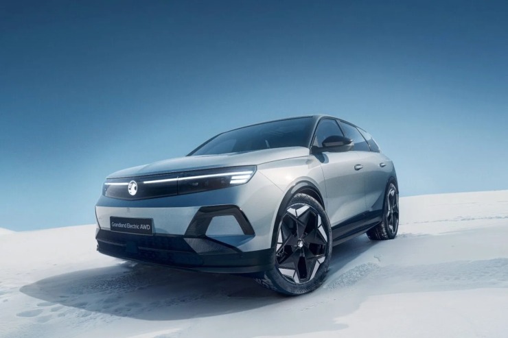 Η Opel λανσάρει το Grandland Electric AWD