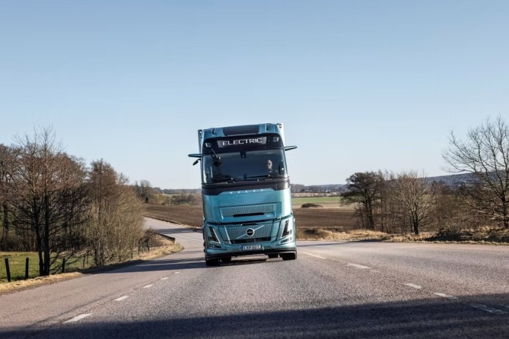 Η Volvo Trucks λανσάρει ένα ηλεκτρικό φορτηγό με αυτονομία 600 χλμ