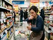 Αχαλίνωτος ο πληθωρισμός έφτασε στο 5% και κατατρώει τα εισοδήματα των νοικοκυριών
