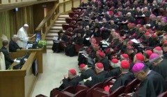 Το Βατικανό αφόρισε 6 κληρικούς για «σχισματική πράξη»