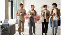 Γιατί κανείς δεν θέλει πια να γίνει μάνατζερ - Και τι μπορούν να κάνουν οι εταιρείες