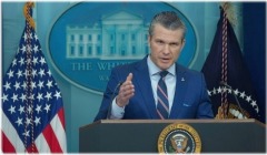 FT: Χρηματιστής του Πιτ Χέγκσεθ επιχείρησε επενδύσεις στην άμυνα ακριβώς πριν τον πόλεμο