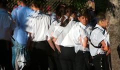 Όταν επιστροφή στο σχολείο σημαίνει και... αλεξίσφαιρη τσάντα