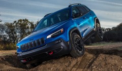 Το Jeep Cherokee επιστρέφει την επόμενη χρονιά με υβριδική ισχύ