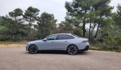 BMW: Πούλησε πάνω από 100.000 EVs το 2ο τρίμηνο του 2024