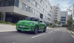 Το Renault 5 E-Tech electric φιναλίστ για τον τίτλο «Car of the Year 2025»