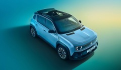 Renault 4 E-Tech: Ανοιχτοί Ορίζοντες με τη Νέα Ηλεκτρική Ηλιοροφή Plein Sud