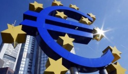 Το ευρώ πέφτει κατώ από τα 1,1645 δολάρια