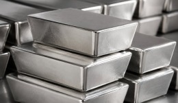Ασήμι (XAG/USD): Ανάκαμψη ή παγίδα; Γιατί οι αναλυτές βλέπουν νέα πίεση στις τιμές