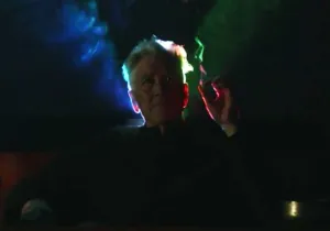 David Lynch, Curtain's Up