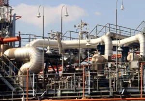 Ο εμπορικός πόλεμος φρενάρει την ελληνική βιομηχανία 
