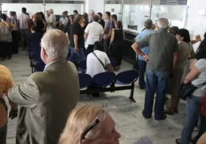 Tα δηλωθέντα εισοδήματα των προηγούμενων ετών γλιτώνουν τους φορολογούμενους 