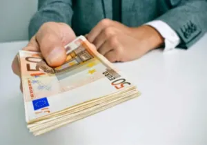 H λίστα με τα 24 επιδόματα που αυξάνονται
