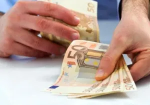 Νέα μέτρα στήριξης: Οι ενισχύσεις σε συνταξιούχους, ενοικιαστές, αγρότες και οικογένειες