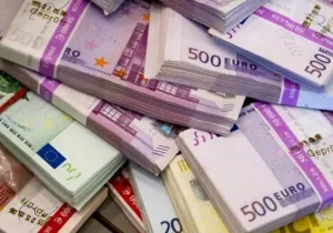 Χαλάρωση των κατασχέσεων της εφορίας ζητούν οι τραπεζίτες