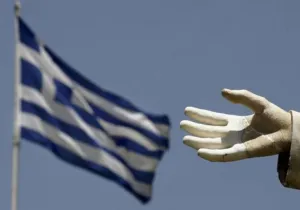 Πόσο εισόδημα ροκάνισε κάθε μνημόνιο