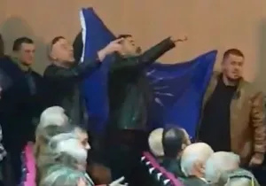 «Είσαι χειρότερος από τον Τσίπρα»