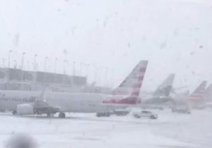 Σικάγο, χιονοθύελλα, πτήσεις