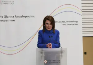 Γιάννα Αγγελοπούλου, Cambridge