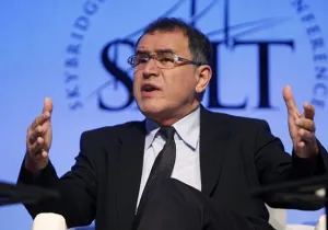 Νουριέλ Ρουμπινί: Κλιμακώνοντας στο Ιράν, ο Τραμπ ρισκάρει "στασιμοπληθωρισμό τύπου 1970"