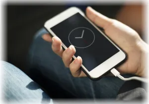smartphone charging - Image by rawpixel.com on Freepik.com