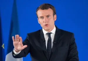 Μακρόν: Παροτρύνει τον Αλ Σάρα να ενταχτεί στο συνασπισμό εναντίον των τζιχαντιστών του ΙΚ 