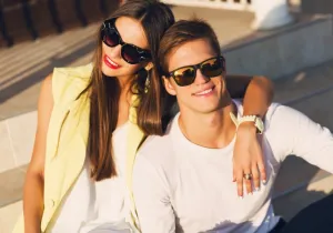 Γυαλιά ηλίου - sunglasses, Image by svetlanasokolova on Freepik.com
