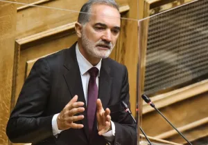 Βουλή: Κόντρα Γεωργιάδη με Σαλμά στον διαγωνισμό του ΕΚΑΠΥ