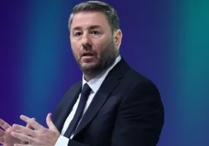Ανδρουλάκης: Aν παραμείνει η ΝΔ θα κάνουμε άλμα στο κενό