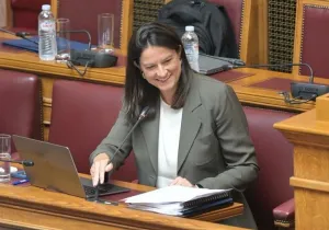 Κεραμέως: Επαγγελματικές ευκαιρίες και φορολογικά κίνητρα για Έλληνες του εξωτερικού