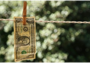 ΗΠΑ - Κόστος ζωής: Οι Αμερικανοί «σφίγγουν τα δόντια», δανείζονται για τα βασικά