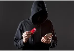 Έξαρση απάτης AI στο Android ενόψει Χριστουγέννων – Προειδοποίηση ESET