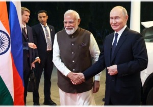 Ο Πούτιν υπόσχεται «αδιάκοπη ροή καυσίμων» στην Ινδία - Λεπτές ισορροπίες με ΗΠΑ