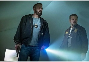 Ματ Ντέιμον: Το Netflix ζητά "να επαναλαμβάνεται η πλοκή" για θεατές με κινητό στο χέρι