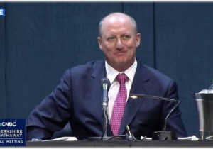 Berkshire Hathaway: Ο μισθός του νέου CEO, Γκρεγκ Έιμπελ για το πρώτο έτος