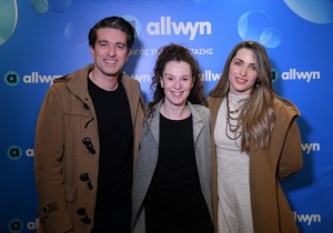 Ποιοι καλλιτέχνες έδωσαν το «παρών» στην παράσταση «Σε βλέπω»