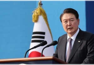 Ν. Κορέα: Θανατική ποινή ζητά ο ειδικός εισαγγελέας για τον πρώην πρόεδρο Γιουν