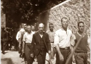 ΥΠΠΟ: Προσύμφωνο για τις φωτογραφίες των 200 της Καισαριανής- Επιβεβαιώθηκε η αυθεντικότητα
