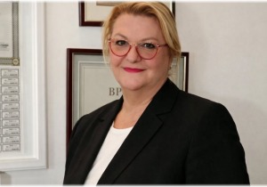 Συνέντευξη Μαίρη Χατζάκου/ΜΕΒΓΑΛ: Θετικές προοπτικές στον κλάδο γαλακτοκομικών