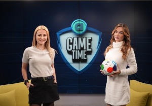 Η Κόνι Θεοδώρου βάζει πέναλτι… αλά Πανένκα στο Allwyn Game Time