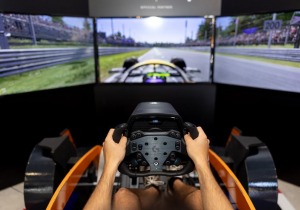 Ζήσε μια μοναδική εμπειρία ταχύτητας και διεκδίκησε ένα ταξίδι στο McLaren Technology Center στο Λονδίνο