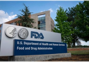 «Χάος» και ρήγμα στην FDA; Καθυστερήσεις εγκρίσεων, αποχωρήσεις στελεχών και... κίνδυνοι