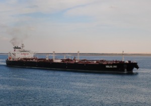 Ελληνικής διαχείρισης πετρελαιοφόρο διέσχισε τα Στενα του Ορμούζ