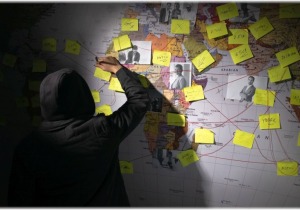 Ορισμένα μυαλά τείνουν προς θεωρίες συνομωσίας. Η επιστήμη ίσως βρήκε γιατί