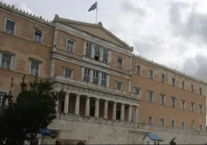 Βουλή-Κώδικας Τοπικής Αυτοδιοίκησης: Απορρίφθηκε η αίτηση αντισυνταγματικότητας του ΠΑΣΟΚ