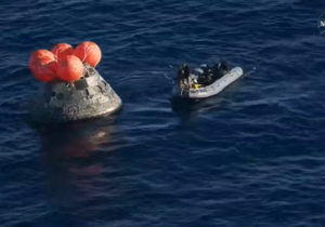 Στη Γη επέστρεψαν οι 4 αστροναύτες του Artemis II μετά το ιστορικό ταξίδι στη Σελήνη