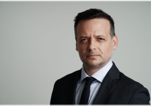 Δούκας: Η κυβέρνηση παρακρατεί τους πόρους για τις υποδομές της Αθήνας